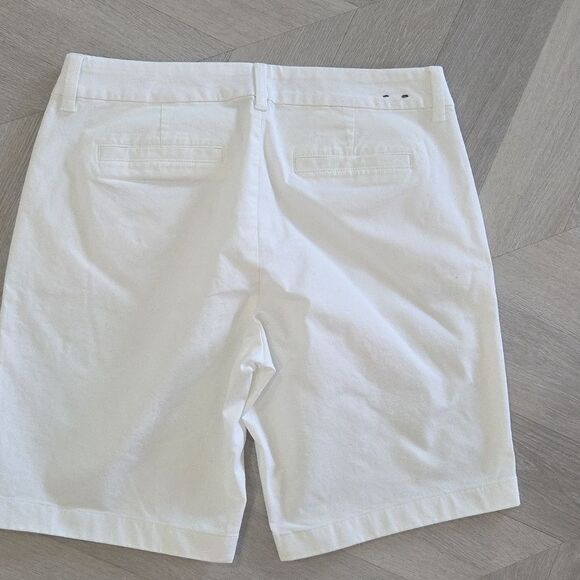 J.CREW White Tailored Bermuda Shorts, 9 Inch, Size 8 - Picture 5 of 6